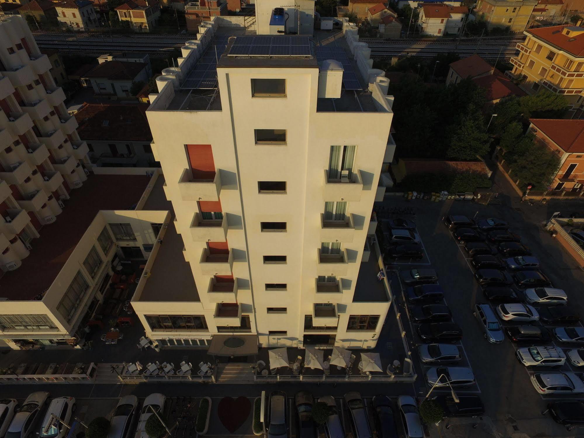 Hotel Universal Senigallia Dış mekan fotoğraf